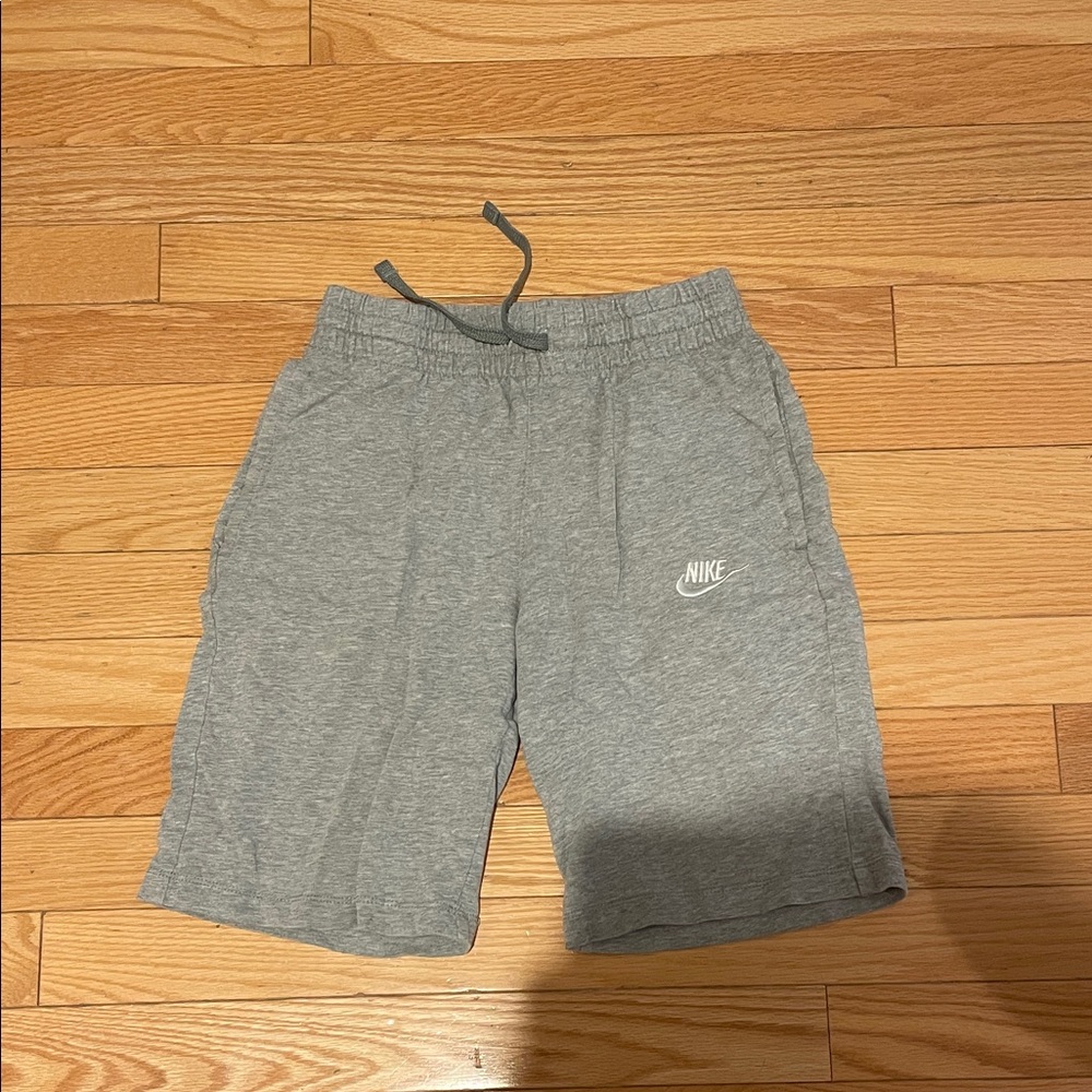 Nike kids Athletic Shorts in Gray